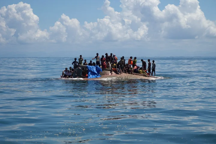 Record number of Rohingya refugees died at sea last year, UNHCR says