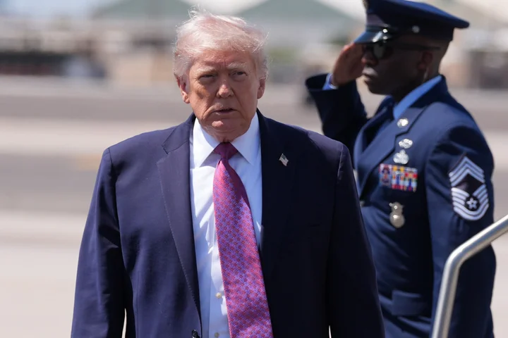 Trump seeks ‘resolution’ of his $10bn lawsuit against IRS, spurring concern