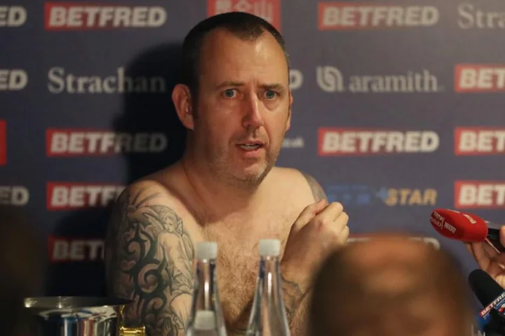 Mark Williams suggests even wilder naked forfeit if he wins World Snooker Championship