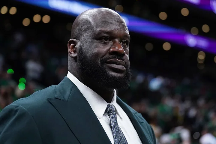 Shaquille O'Neal says he doesn't text NBA players past or present because 'they're a--holes'