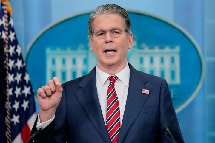 US again lifts sanctions on Russian oil stranded at sea two days after Trump’s treasury secretary promised not to