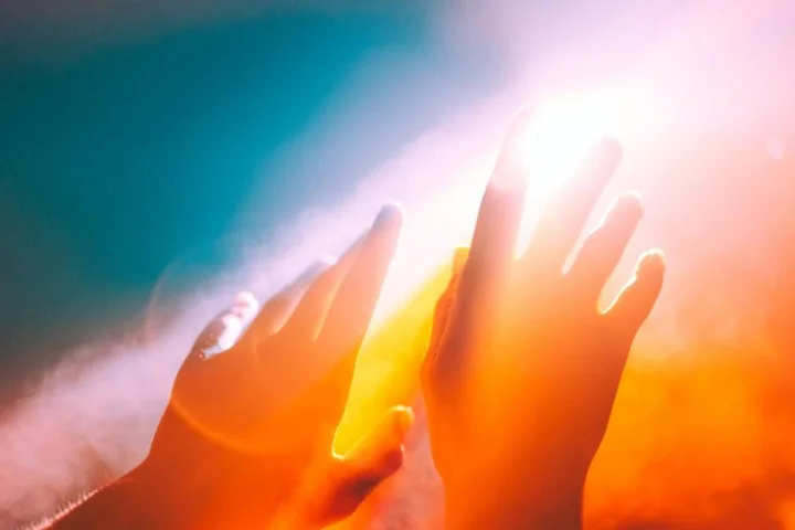 New study reveals what you dream about right before you die