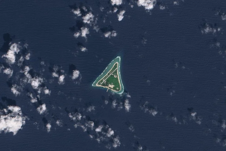 6,000 Meters Under the Pacific, Japan Seeks Independence From China on Rare Earths