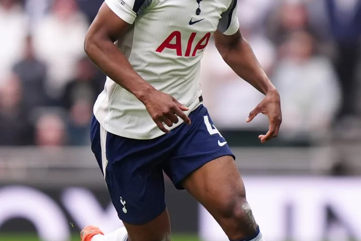 Tottenham report 'abhorrent' racist abuse of Kevin Danso to police