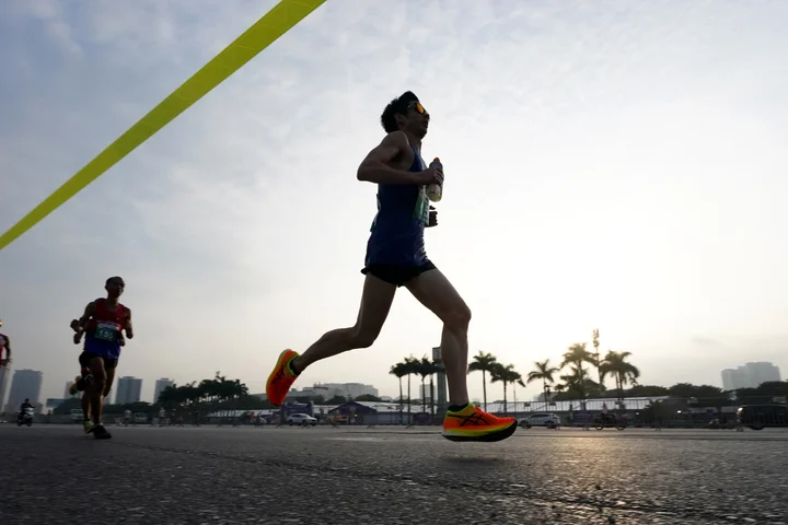 Eight runners hospitalised after collapsing during South Korea marathon