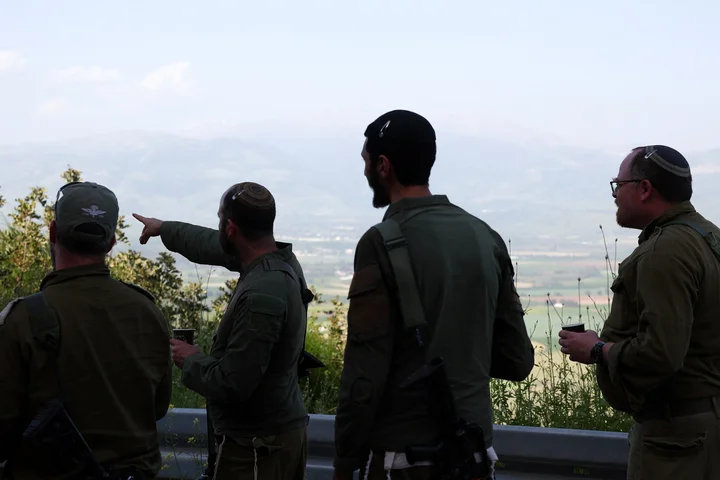 Outrage after photo shows Israeli soldier smashing Jesus statue in Lebanon