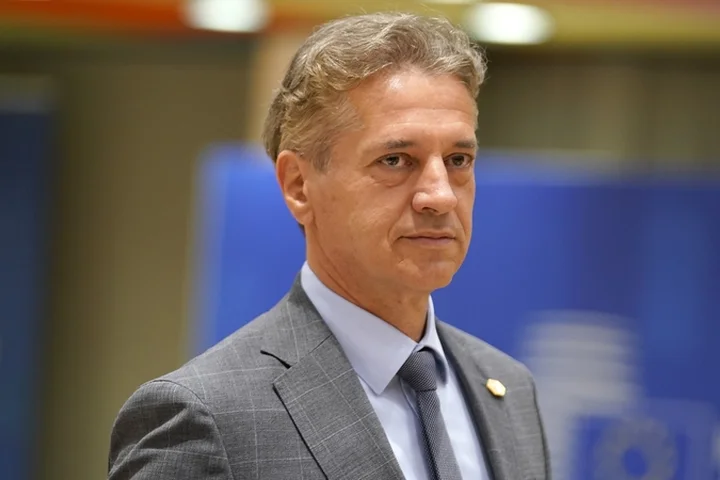 Slovenia's Golob fails to form gov, opening door to right