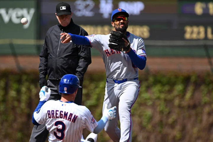 Mets extend losing streak to 11 games after falling in extra innings