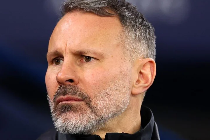 Ryan Giggs says £42.5m Chelsea star would ‘fit the bill’ at Man Utd