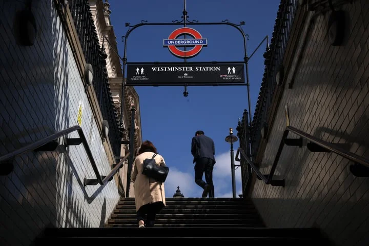 RMT walkout causes London Underground delays ahead of midday start