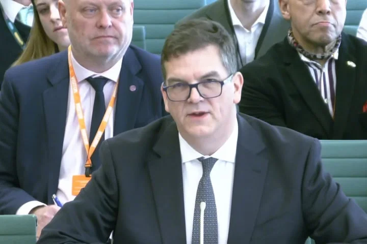 ‘Dismissive approach’ from No 10 over Mandelson vetting process, Robbins says