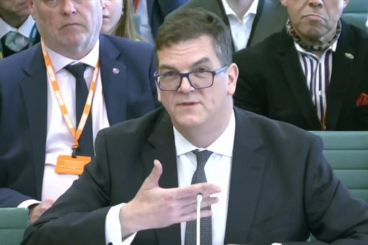 Robbins defends actions in Mandelson case after being fired by Starmer