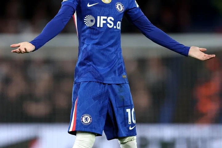 Chelsea handed double injury blow as Cole Palmer and Joao Pedro miss Brighton clash