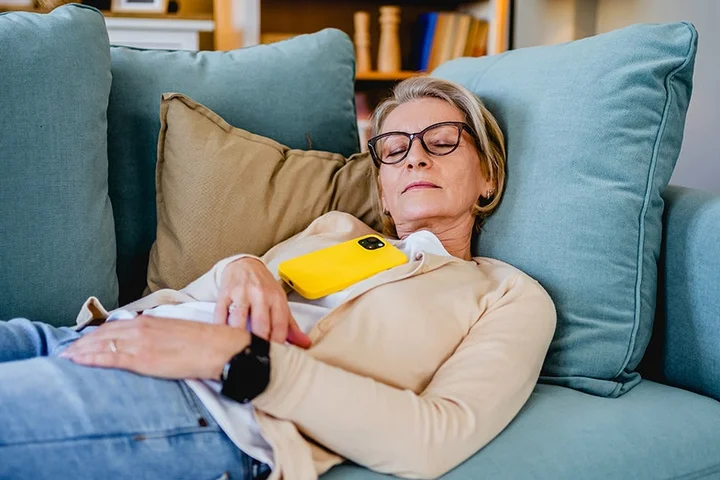 More naps, higher risk? Research links daytime sleep to health warnings in aging adults