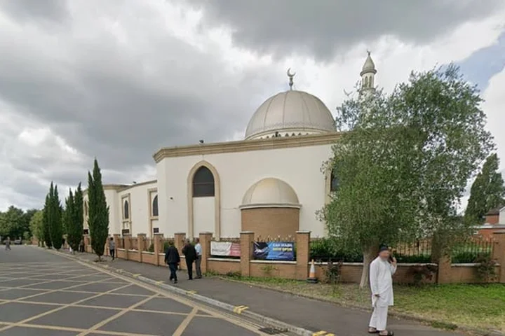 West London Islamic school ‘puts pupils at significant risk of harm', report finds