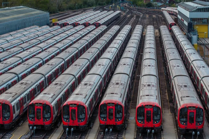 24-hour walkout ends but major disruption continues across London Underground