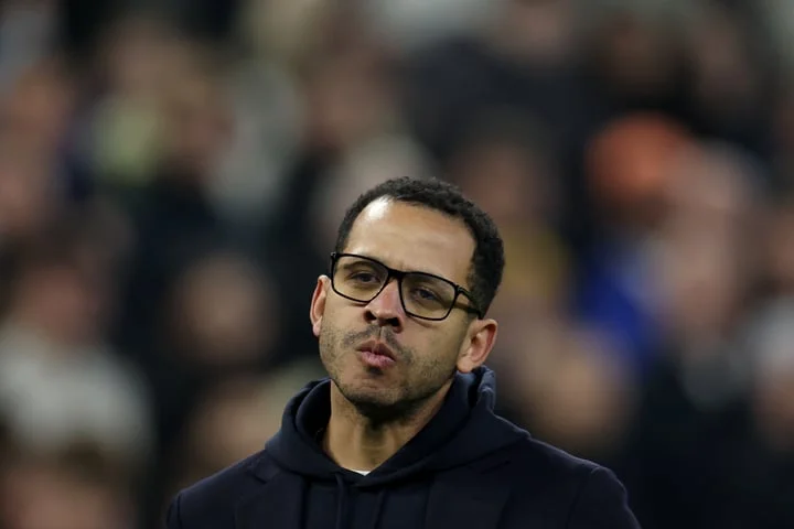 Pressure mounts on Liam Rosenior as Chelsea season hits new nadir