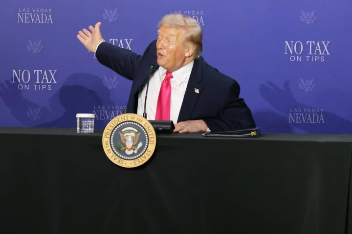 US halts shipment of Iraq’s oil dollars to curb Iran-linked groups: WSJ