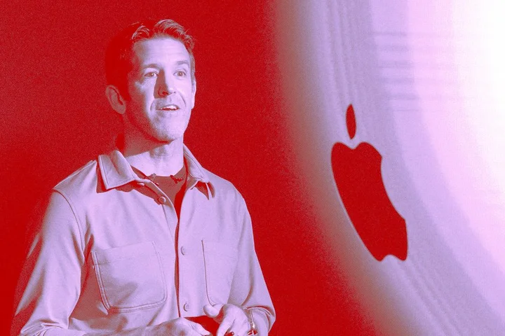 Apple's Next CEO Needs to Launch a Killer AI Product