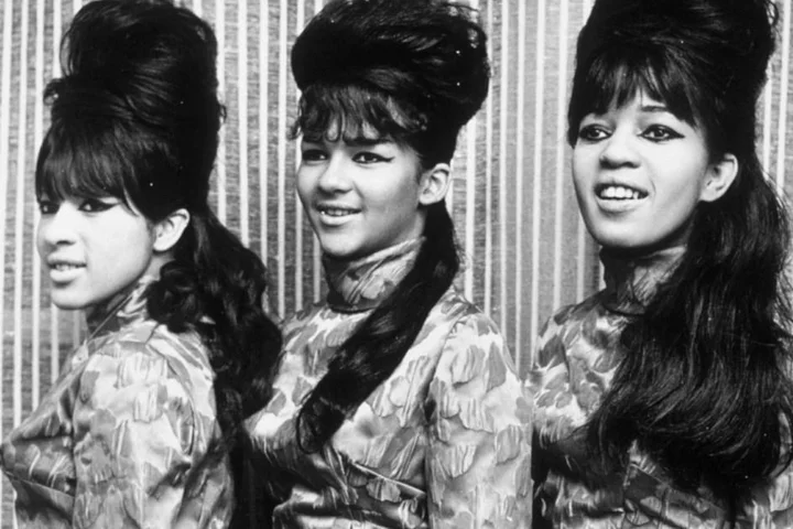 Nedra Talley Ross, last surviving member of the Ronettes, dies at 80