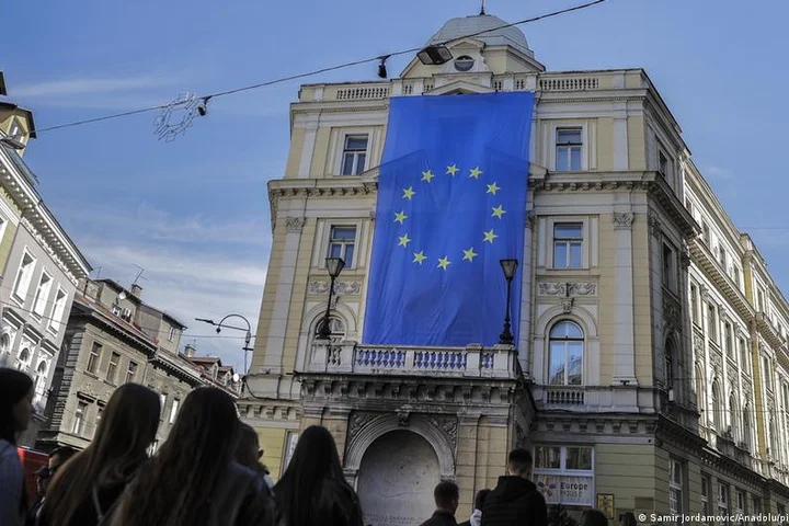 How a controversial gas pipeline deal could further stall Bosnia's EU accession