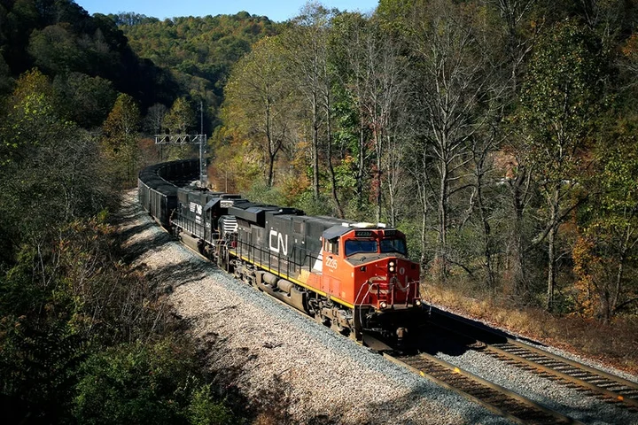Small-town Virginia mayor reportedly arrested for allegedly showing up drunk to train derailment