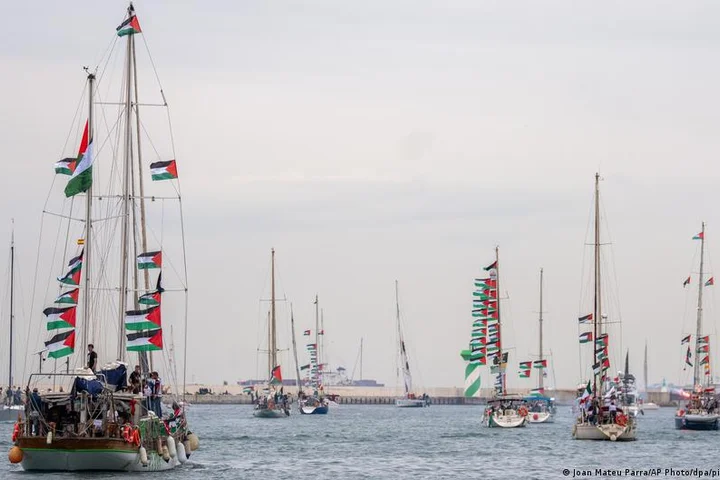 Bound aid flotilla in international waters