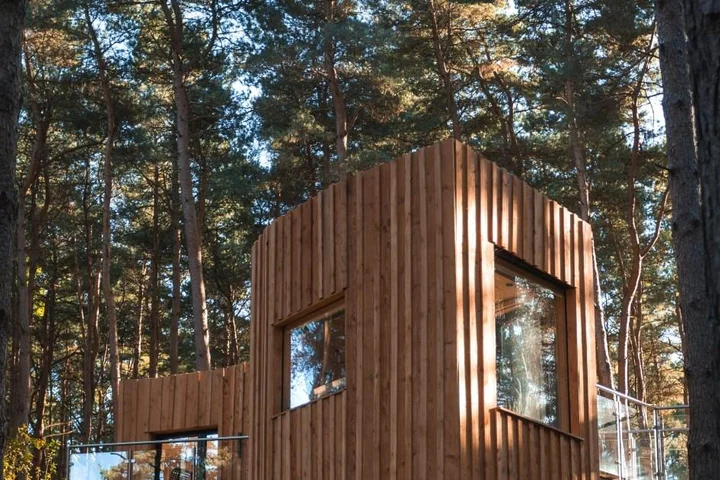 The Cotswolds treehouse that calms stress and helps you sleep better