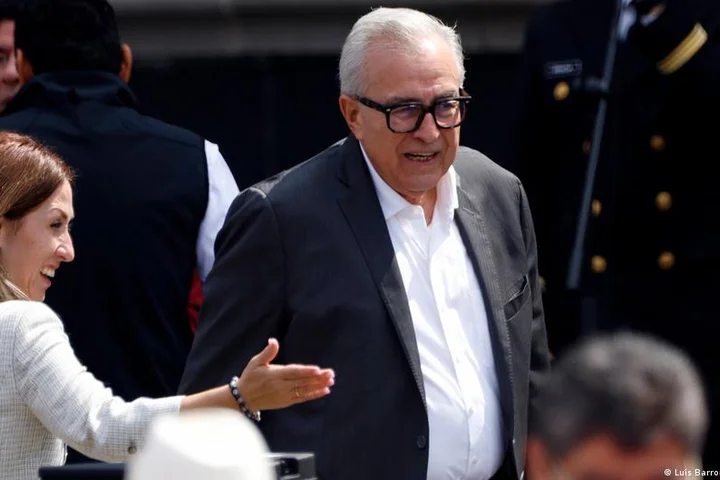 Mexican governor indicted by US steps down