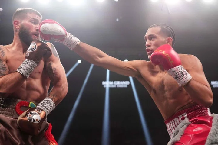 David Benavidez vs. Gilberto Ramirez odds, prediction: Picks for May 2 fight from proven boxing expert