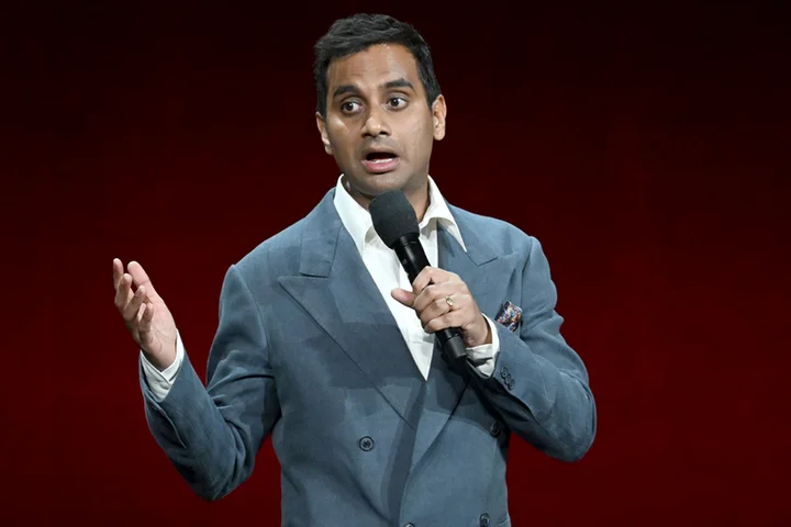 Aziz Ansari's Kash Patel calls himself 'first Indian person to suck at their job' in 'SNL' cold open