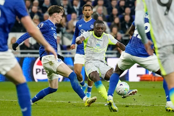 Doku makes breakthrough as visitors hunt down Arsenal in Premier League title race