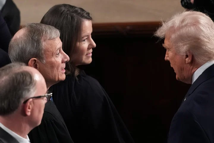 John Roberts and the Supreme Court handed Trump a lifeline ahead of the midterm elections
