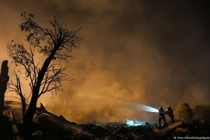 Explosion at fireworks factory kills at least 21