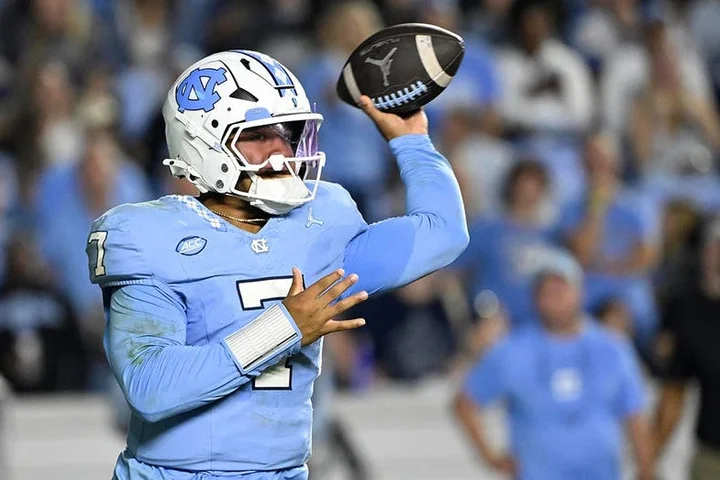 UNC quarterback describes program as feeling 'like there's no air'