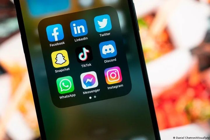 'Dark patterns': Investigating online manipulation