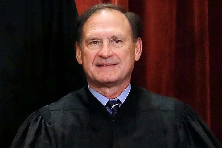 MIKE DAVIS: Supreme Court gives states a map to constitutional sanity