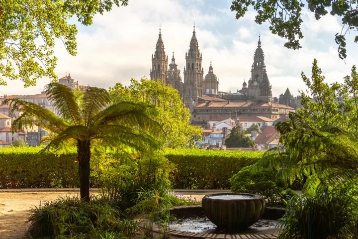 Major Spanish airport closes for 5 weeks with all flights cancelled