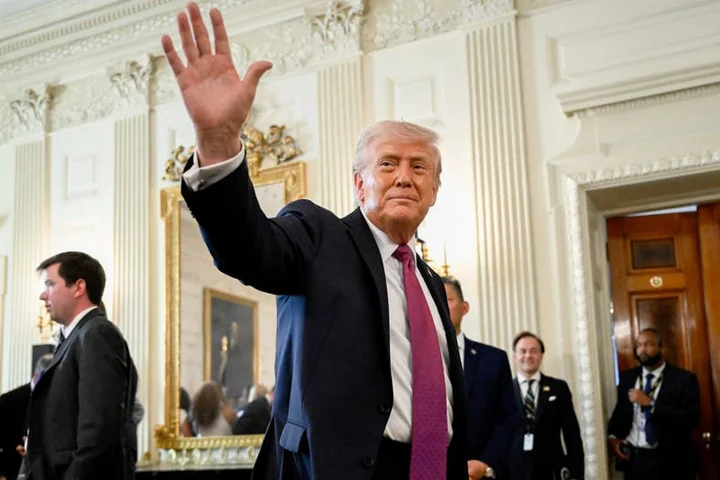 Trump warns college sports could be ‘lost forever’ as committee pushes changes, Congress urged to act