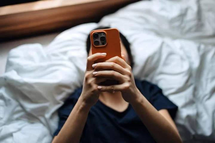 I was moving to Australia for my girlfriend – a stranger’s message stopped me