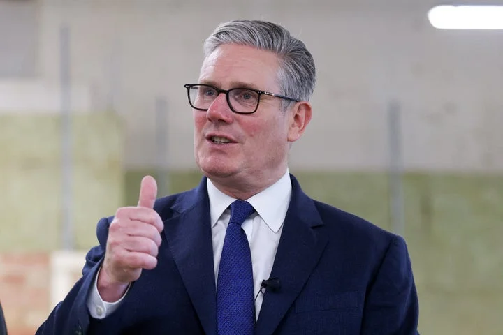 Starmer clings on after challenging rivals to put up or shut up