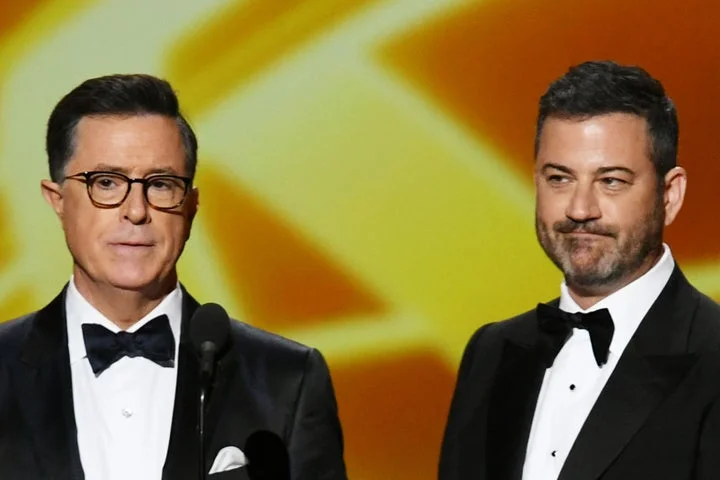 Late night TV hosts join forces in going dark on Stephen Colbert’s final night