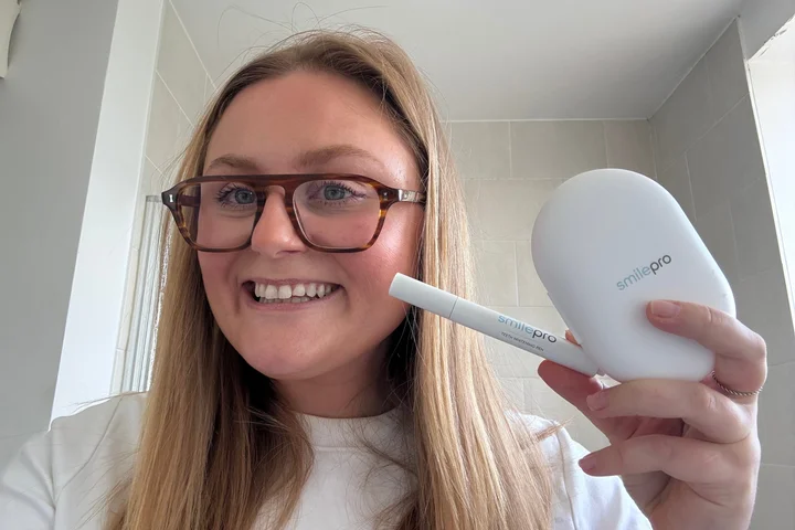 Smilepro’s advanced teeth whitening kit is my favourite for a brighter smile