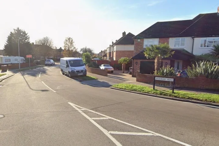 Man shot dead by police after barricading himself in Bedford home