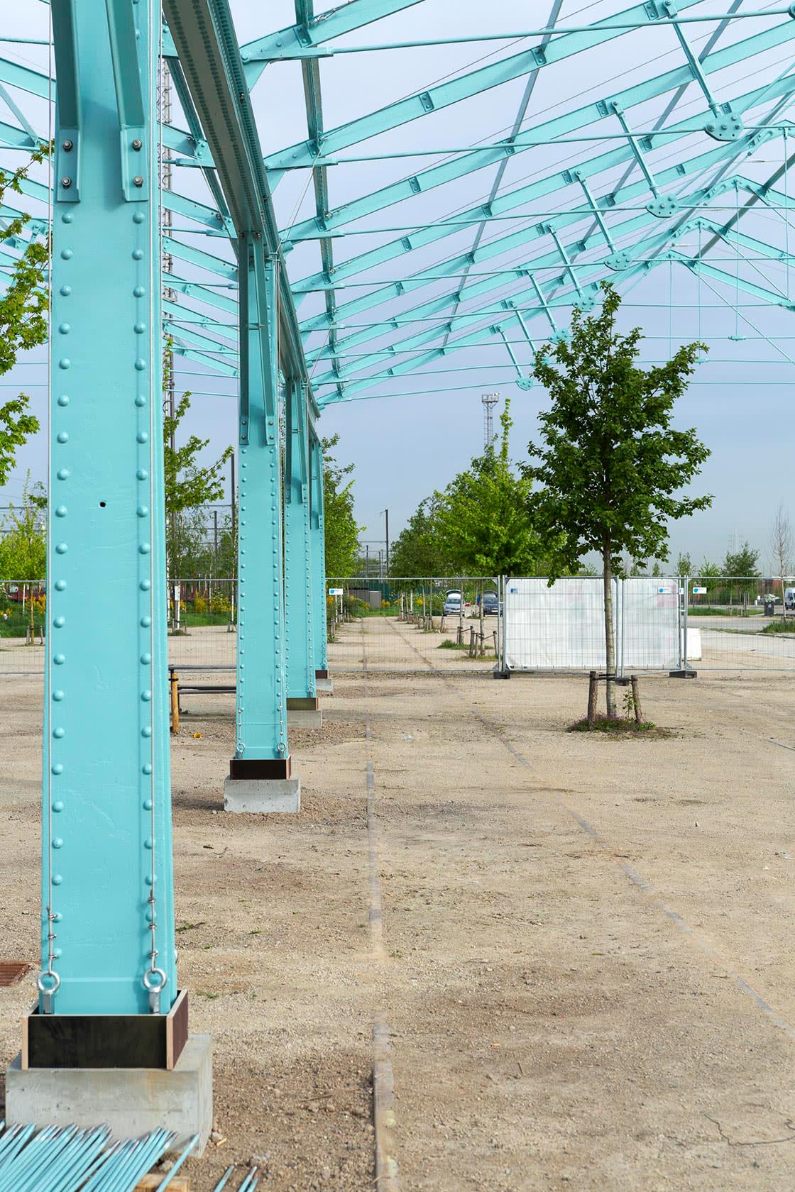 Hangar 19 Spoor Oost, Antwerpen: groengevel door Canopy in Antwerpen