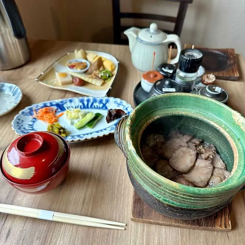豐後牛釜飯三吃