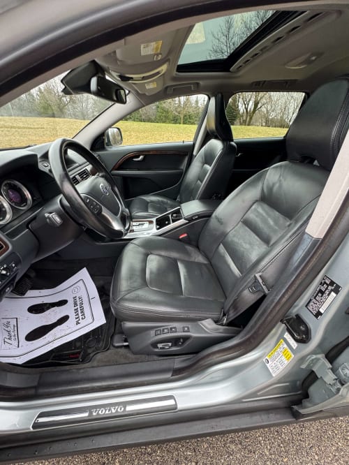 2012 Volvo XC70 T6 AWD 4 Door Sport Utility Vehicle 3.0 6cyl. Gasoline