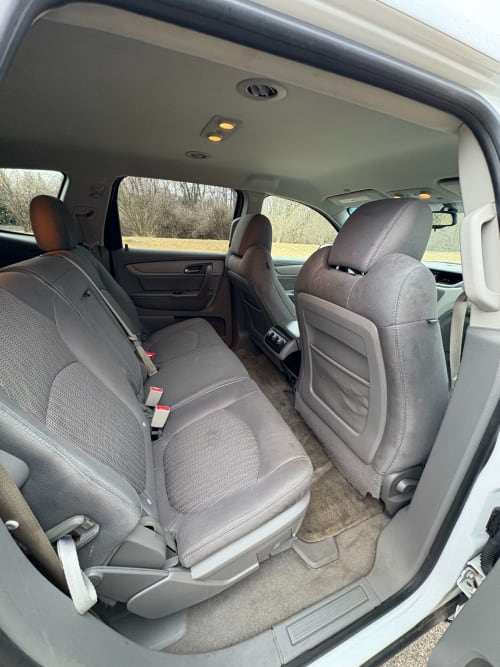 2017 Chevrolet Traverse LS FWD 4 Door Sport Utility Vehicle 3.6 6cyl.