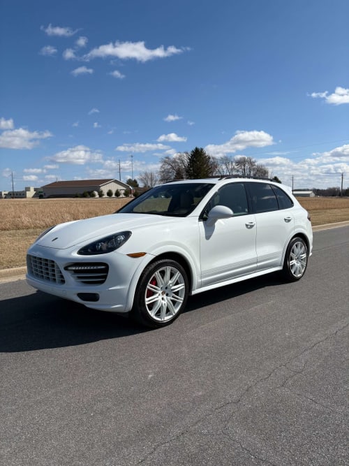 2013 Porsche Cayenne GTS AWD 4D SUV 4.8 8cyl. 