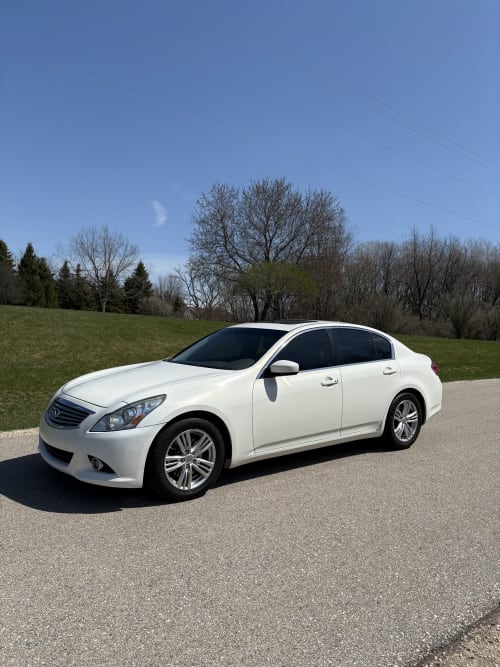 2013 Infiniti G37